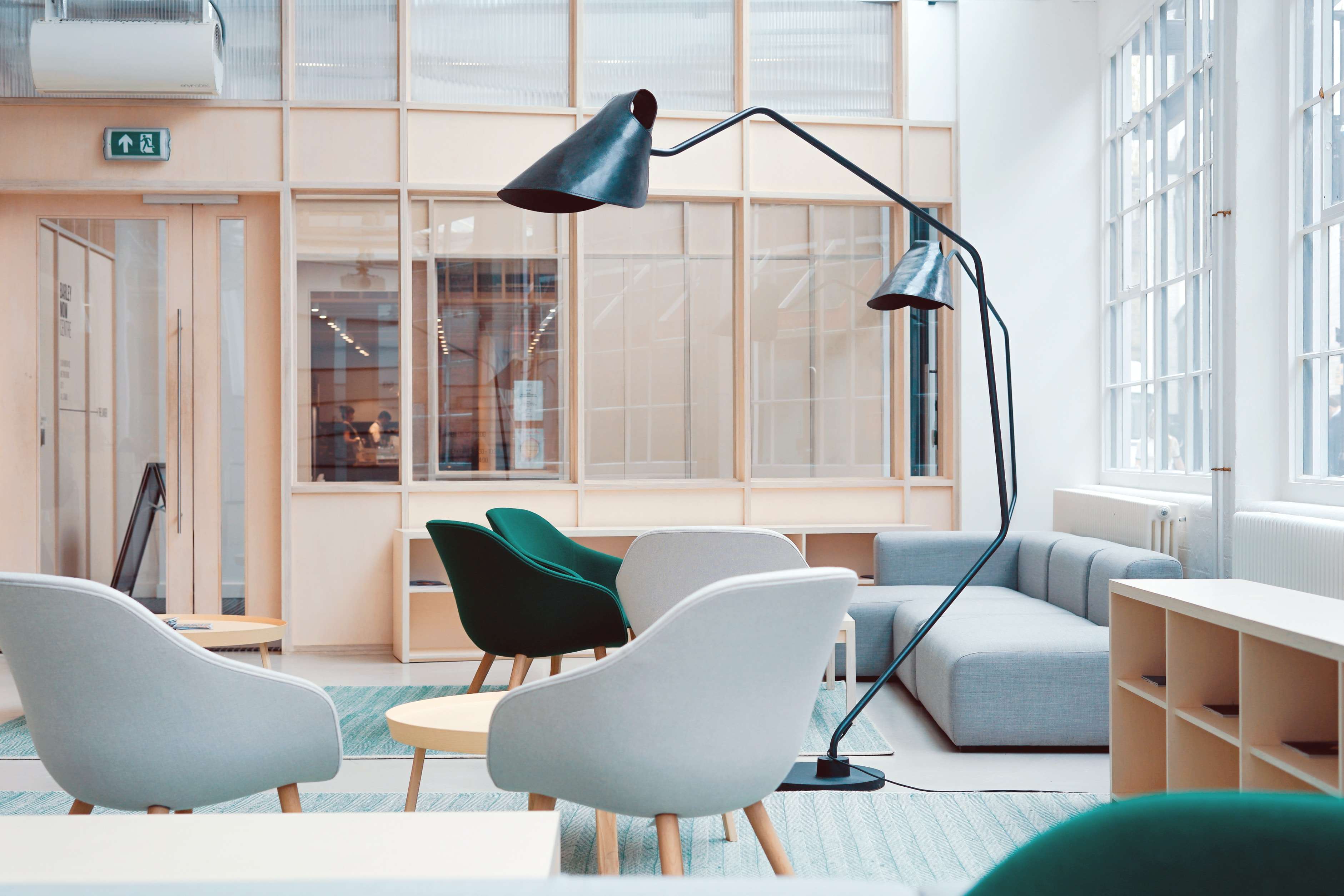 Maximising Small Office Spaces: Creating Efficiency and Style in Compact Work Environments